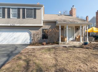 2S723 Timber Dr, Warrenville, IL 60555