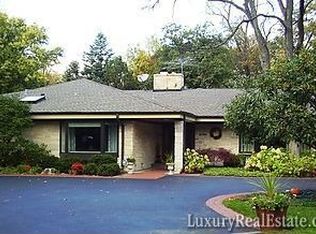 895 Tower Rd, Winnetka, IL