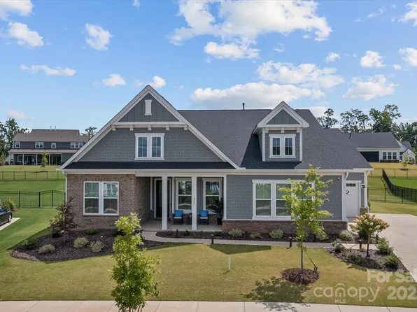 1005 Willow Bank Ln, Belmont, NC 28012