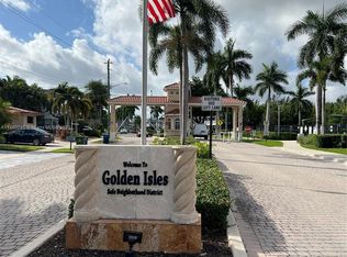 600 Layne Blvd APT 226, Hallandale, FL 33009