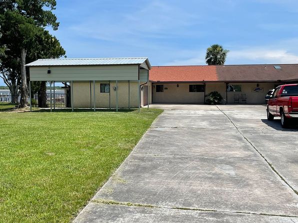 9022 Heckscher Dr
