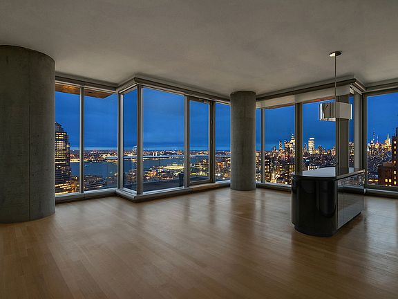 3rd image of 56 Leonard St APT 34BW