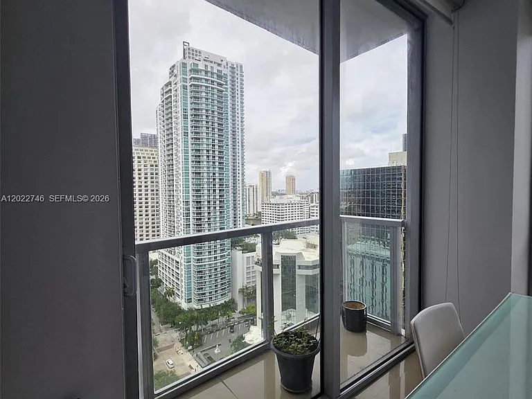 1060 Brickell Ave #2201 — Photo 7