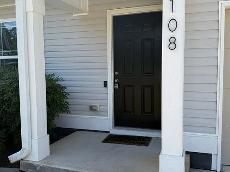 108 Emmitt And Angies Dr — Photo 3