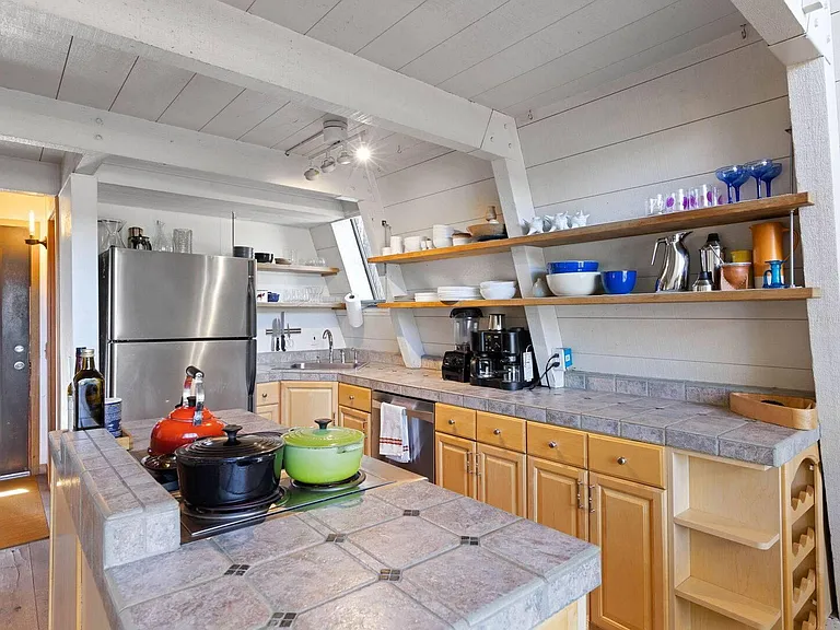 12870 Hillside Dr — Photo 9