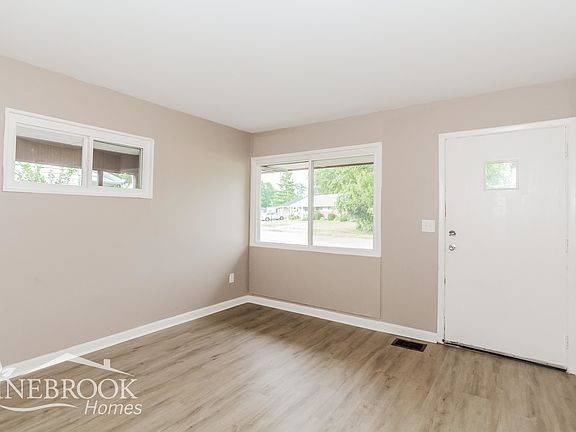 4th image of 8751 Cabot Dr