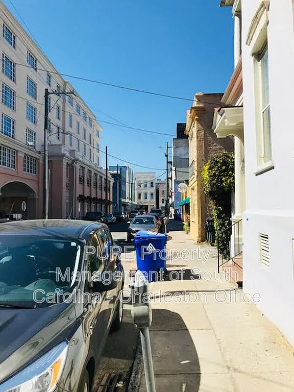 1 bed, 1.0 bath, 600 sqft, $1,899 — Photo 3