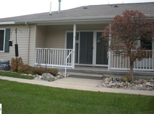 2814 Emerald Blfs, Traverse City, MI 49684