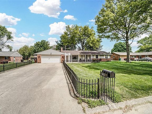 2nd image of 665 Lewisham Ave