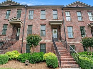 2048 Heathermere Way, Roswell, GA 30075