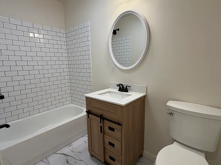 2107 Main St #3 — Photo 7