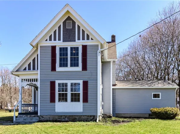 8003 School St, Springwater, NY 14560