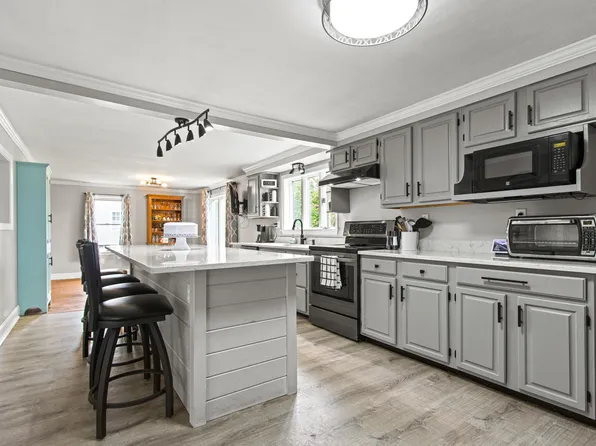 463 Brook Street, Westbrook, ME 04092