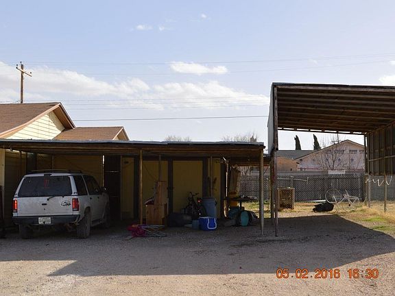 2nd image of 1003 NW Avenue H
