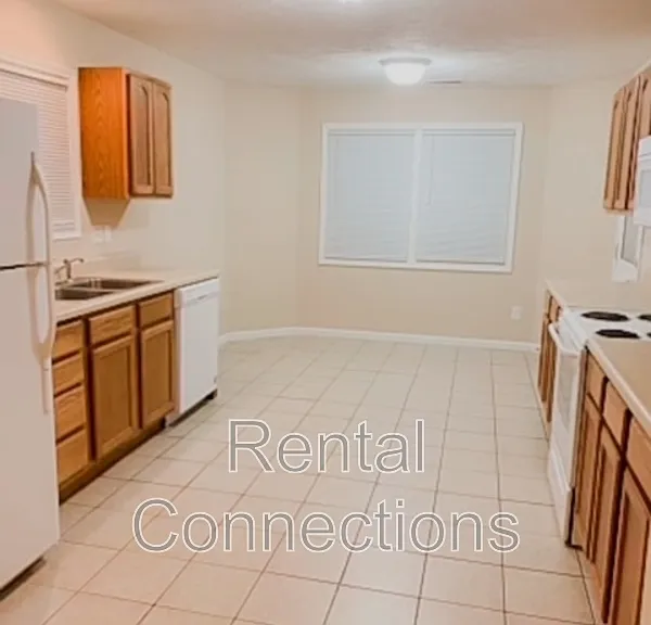 1108 N Fair St #D — Photo 3