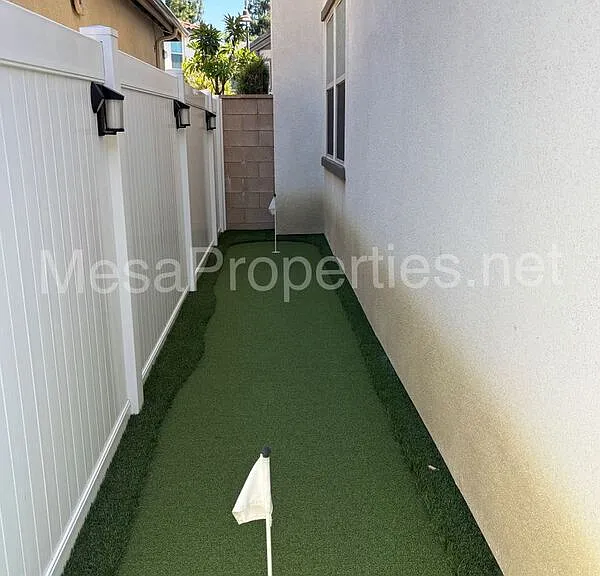 998 Rodeo Rd — Photo 22