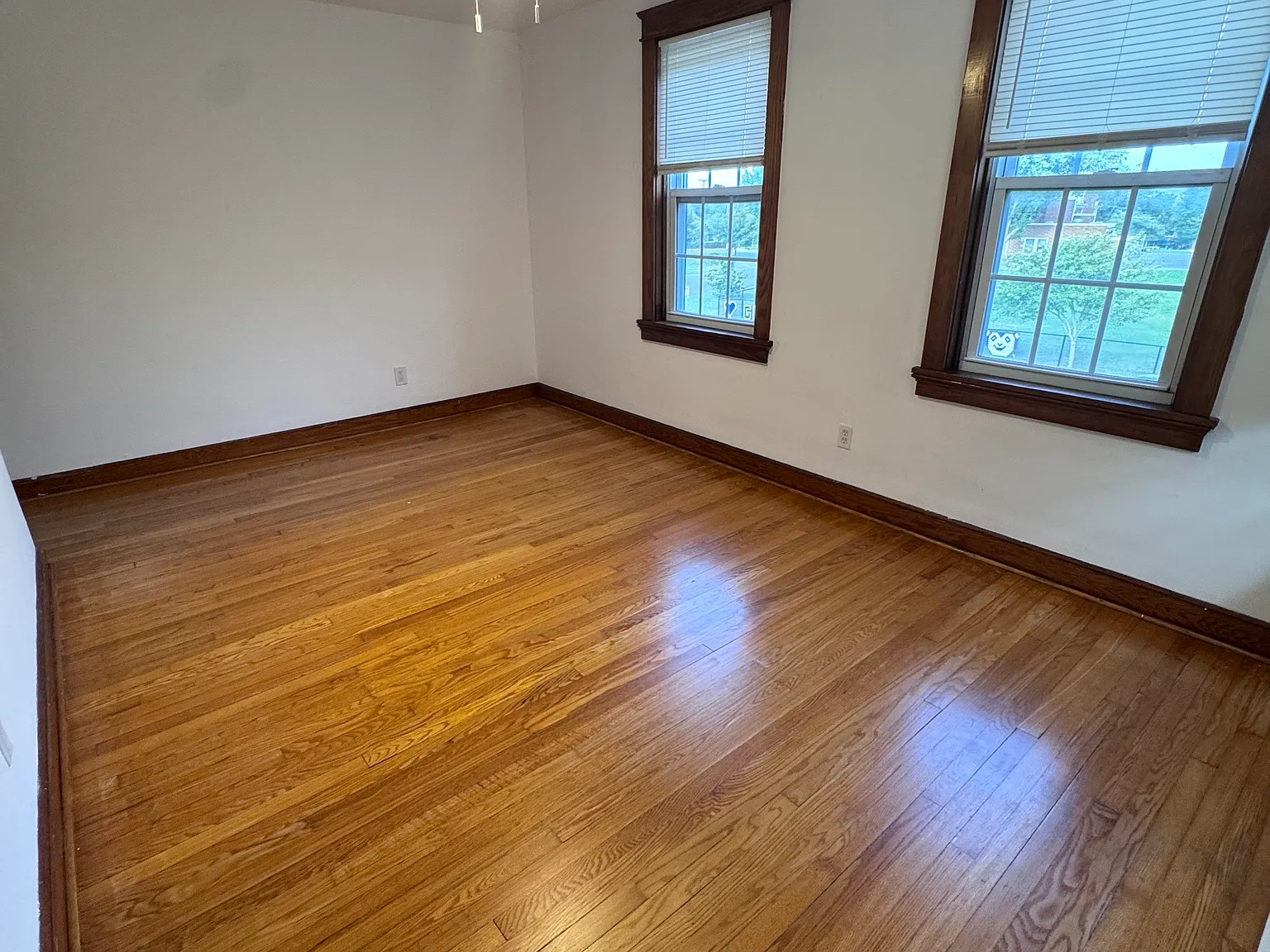 1 bed, 750 sqft, $1,600 — Photo 3
