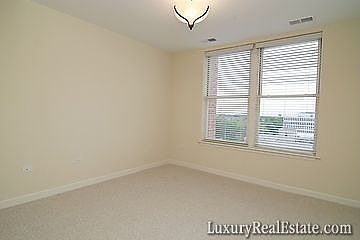 5th image of 1124 Lake St Unit 705