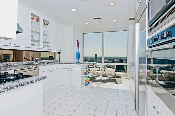 Rented by RSNY Realty | media 7