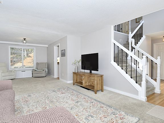 4th image of 151 SE Condor Dr