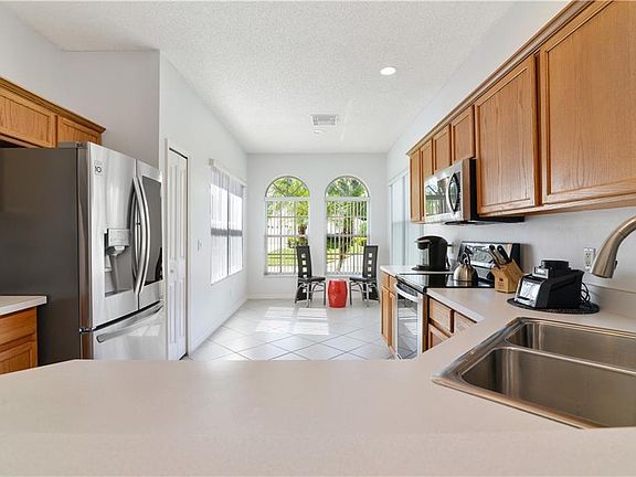 3rd image of 1935 Willow Wood Dr