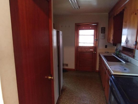 2nd image of 2701 Kirkland Dr NW