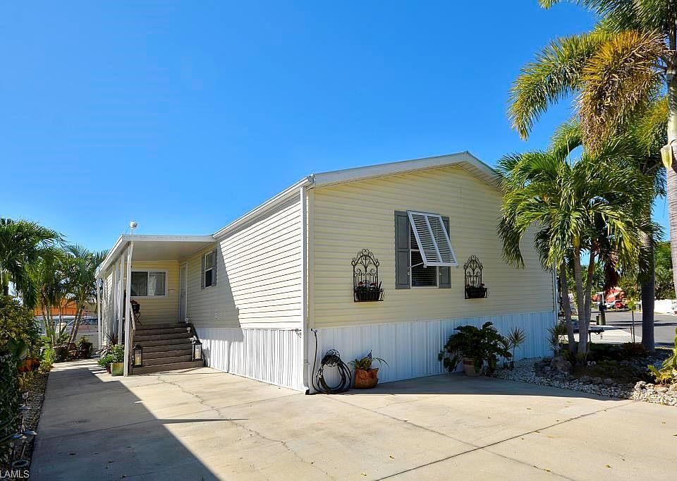 1st image of 3871 Blueberry Ln