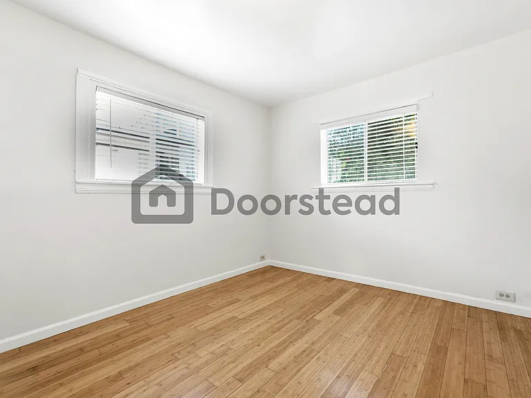 4339 Adeline St #B — Photo 15