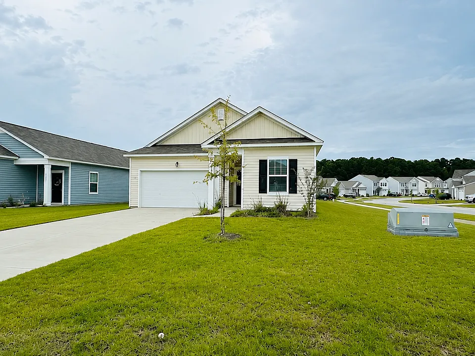 512 Pender Woods Dr