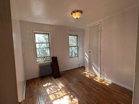 5th image of 133 Meserole St #B2