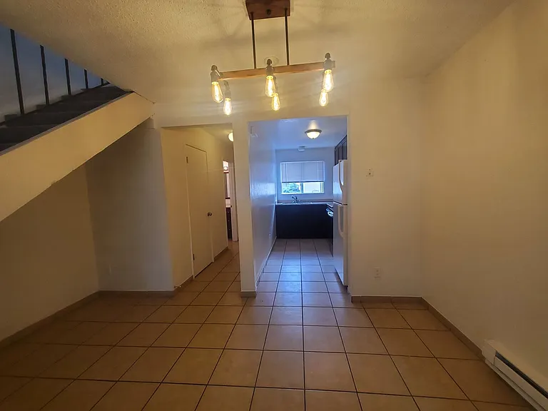 928 Civic Center Dr #3 — Photo 8
