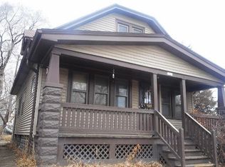 3263 N 33rd St, Milwaukee, WI 53216