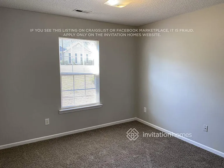 6022 Country Walk Dr — Photo 8