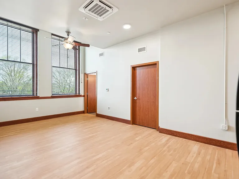 45 Lexington Ave NW — Photo 11