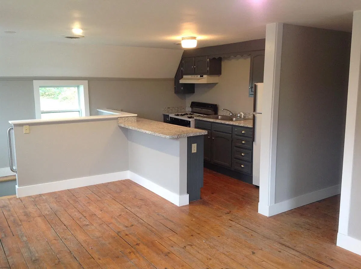 3 bed, 1130 sqft, $1,395 — Photo 3