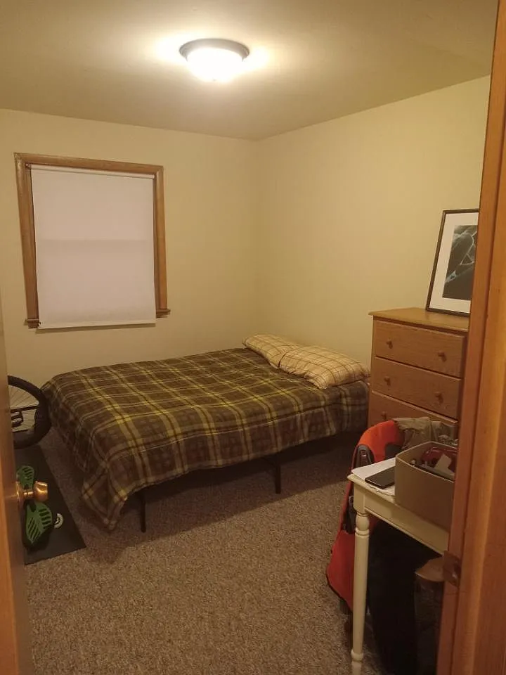 2 bed, 1000 sqft, $1,250 — Photo 1