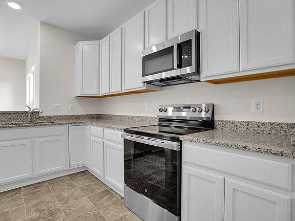 4th image of 3312 Navigator Dr