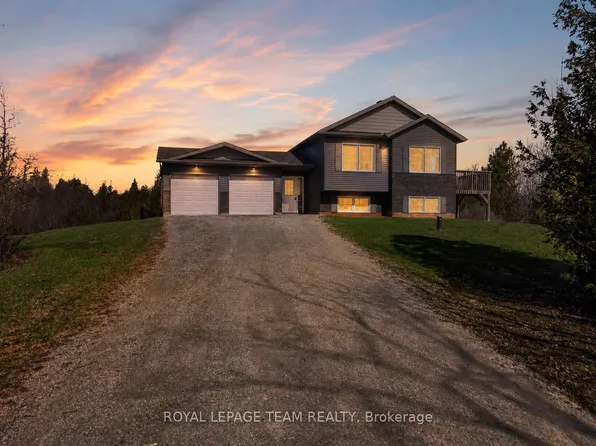1668 Nolans Rd, Montague, ON K7A 4S6