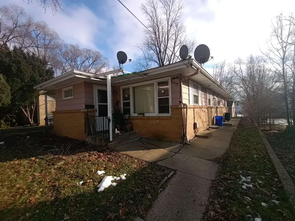 2217 17th Ave, Rockford, IL 61104