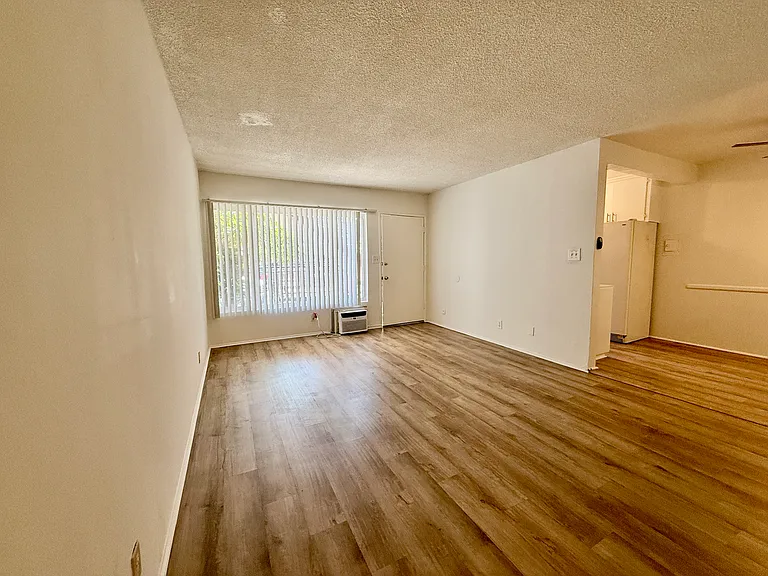 12002 Hart St #2 — Photo 11