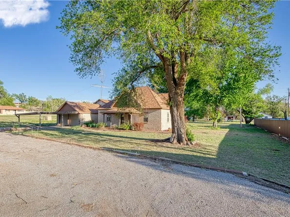 214 2nd Ave, Reydon, OK 73660