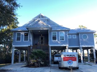 504 River Rd, Carrabelle, FL 32322