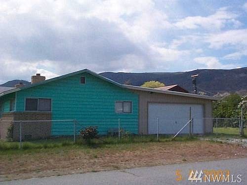 2nd image of 304 Griggs Ave E