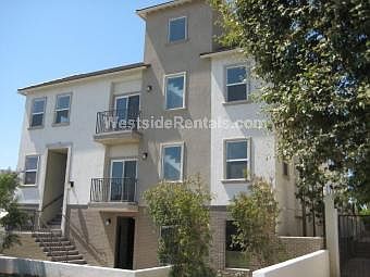 1st image of 3427 Mentone Ave APT 1