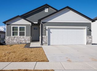 7899 N Bristlecone Rd, Eagle Mountain, UT 84005