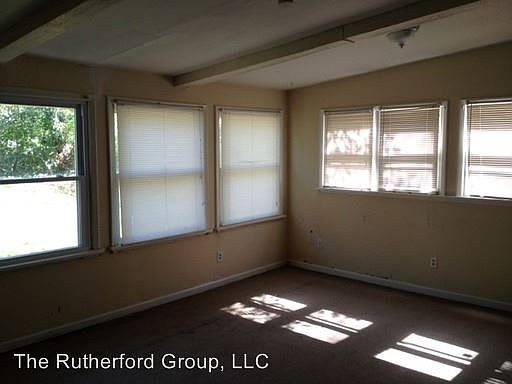 4th image of 9746 Lorna Ln