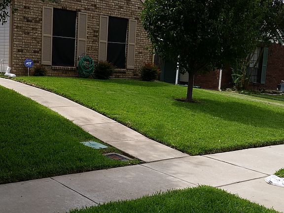2nd image of 317 Teakwood Ln