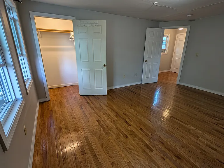 3 Barton St #3 — Photo 20