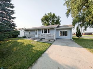 2501 11th Ave N, Fargo, ND 58102