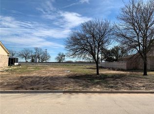 1502 Stillmeadow Dr, West, TX 76691